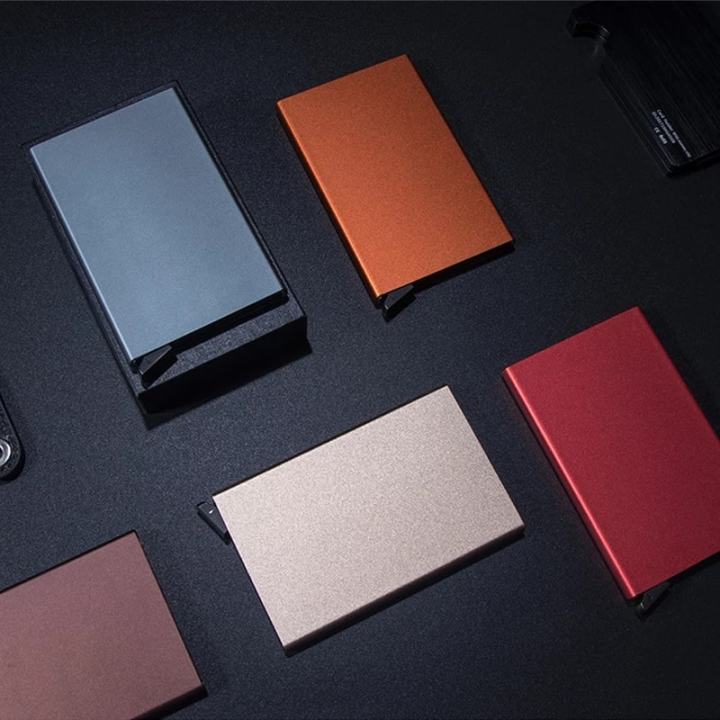 Aluminium%20Credit/Debit%20Card%20Holder%20-%20Image%204