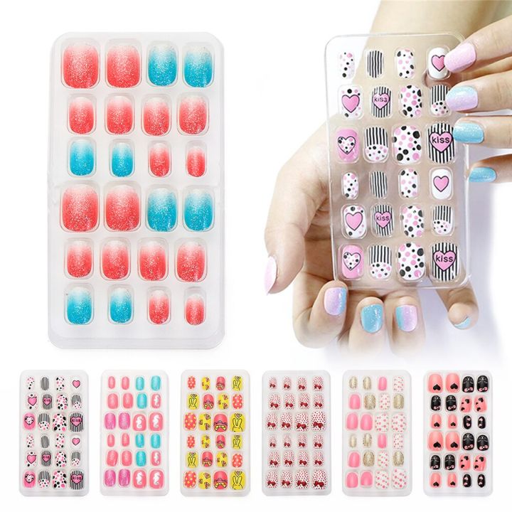 【The road to happiness Store】24PCS/Lot Candy False Nail Tips Press On Cartoon Full Cover Kid Glue Self Fake Nails Art for Girls