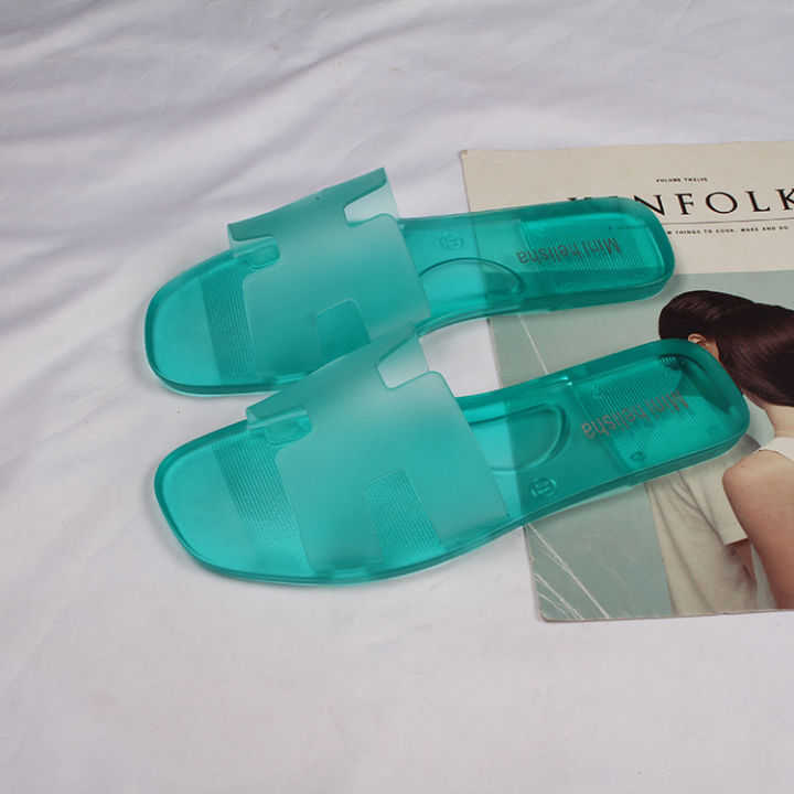Summer%20Simple%20New%20Transparent%20Belt%20Crystal%20Women's%20Slippers%20Fashion%20Flat%20Jelly%20Slippers%20Women's%20Flip-Flops%20Sandals%20-%20Image%204