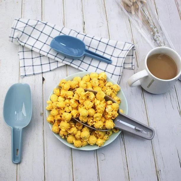 Plastic%20Kitchen%20Flour%20Scoop%20Set%20of%203,%20Ice%20Scoop%20Bar%20Scooper%20for%20Cans,%20Flour,%20Dry%20Food,%20Popcorn,%20Coffee%20Beans,%20Candy,%201.7/3.4/5.1%20oz%20-%20Image%206