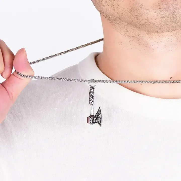 Ensemble%20Yourself%20-%20Easily%20Usable%20-%20Creative%20Fashion%20Pendant%20Necklace%20for%20Men%20-%20Easy%20To%20maintain%20-%20Understated%20Sophistication%20-%20Image%204