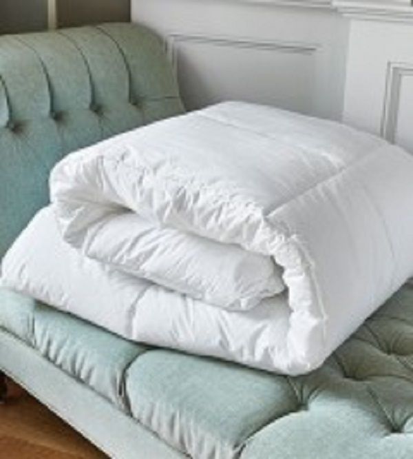 1%20PC%20King%20Size%20Comforter%20For%20winter%20Inside%20Fiber%20white%20colour%20-%20Image%202