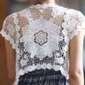 【Alien Alien】 Women Short Sleeve Crochet Shrugs Hollow Out Flower Lace Open Front Cropped Cardigan Sunscreen Scalloped Bolero Jacket. 