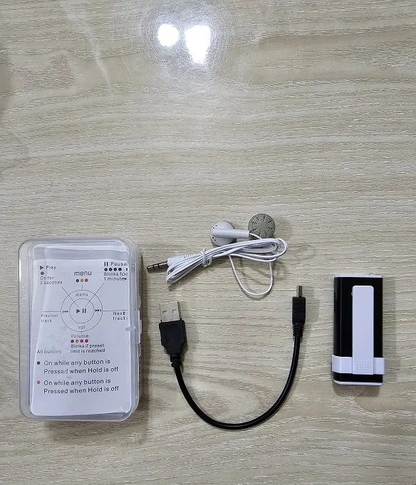 AR03%20Mini%20MP3%20Player%20With%20Display%20-%20Image%203