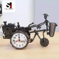 Non-ticking analog alarm clock, creative desk decoration accessory, fine workmanship and practical. 