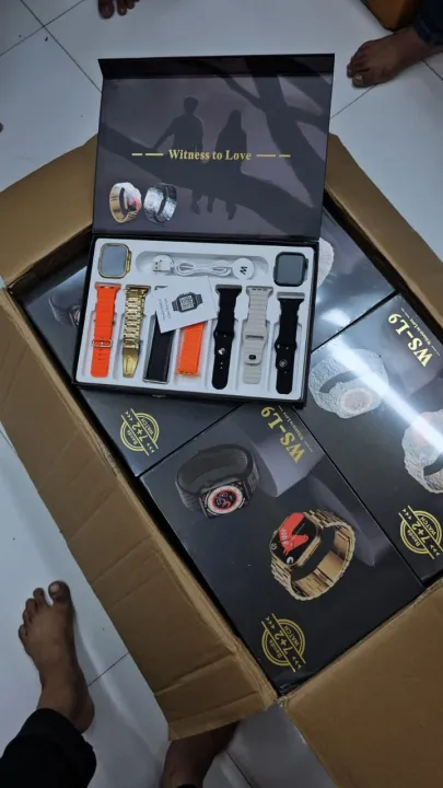 Y80%20Ultra%20Smartwatch%20With%208%20Strap%20-%20Image%206