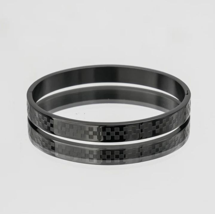 Good%20Quality%20Stainless%20Steel%20Bangles%20Cuff%20Bracelet%20for%20Men%20-%20Image%203