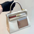 Niche design: spring and summer, cream white, color-blocked Kylie bag, contrasting inner cover, Kylie 25cm shoulder crossbody tote. 
