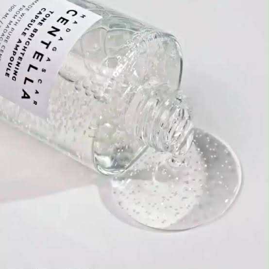 SKIN1004%20Madagascar%20Centella%20Tone%20Brightening%20Capsule%20Ampoule%20100ml%20-%20Image%203