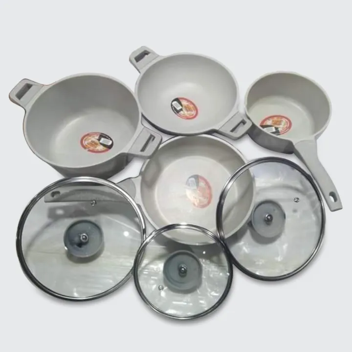 Kiam%20Non%20Stick%207%20Pcs%20Cookware%20Set%20For%20Superior%20Release%20-1Pc%20Casserol,%201Pc%20Fry%20pan,%201Pc%20Karai%20and%201Pc%20Milk%20pan%20with%203%20lids%20-%20Image%204