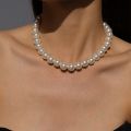 2023 Trend Wedding Party Jewelry Big Pearl Choker Necklace For Women Elegant White Imitation Pearl Necklaces X0172.
