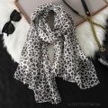 2024 Fashion Printed Leopard Chiffon Hijab Scarf Women Pareo Lady Bandanas Beach Towels Summer Muslim Veil Wrap Female Foulard.