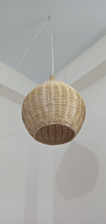 Bamboo%20Made%20Ceiling%20Hanging%20Lampshade%20-%20Image%205