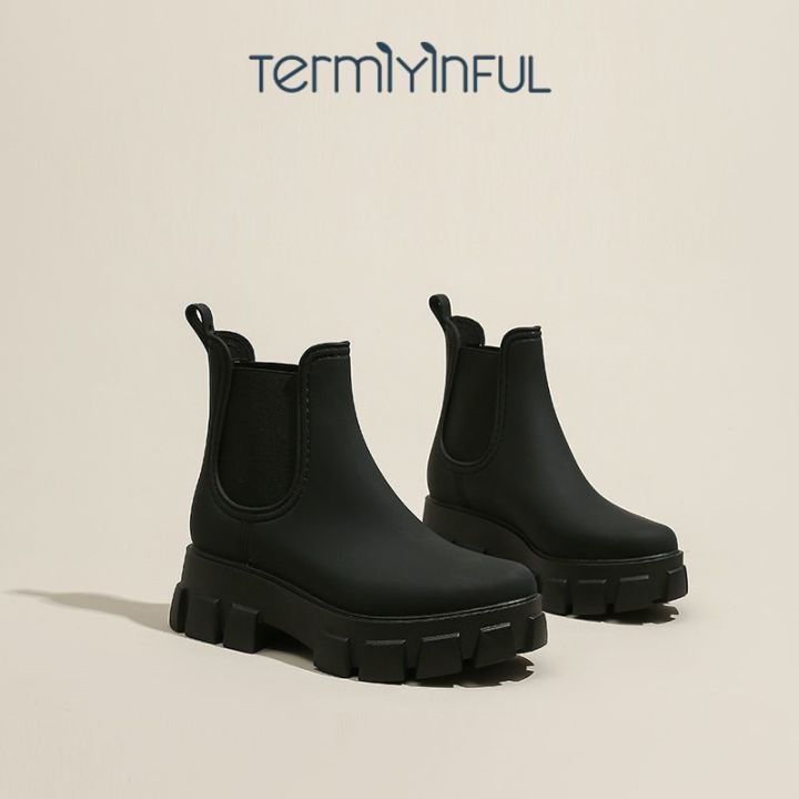 Rain%20Boots%20Female%20Online%20Influencer%20Thick-Soled%20Rain%20Boots%20Thickening%20and%20Wear-Resistant%20Waterproof%20Rubber%20Shoes%20Dr.%20Martens%20Boots%20Women%20Fashion%20British%20Style%20Short%20Non-Slip%20-%20Image%204