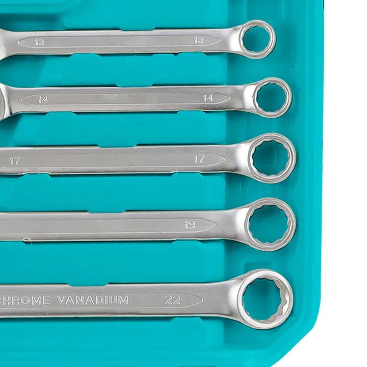 TOTAL%20THT421802%20%2082%20Pcs%201/4"&1/2"%20Socket%20set%20-%20Image%202