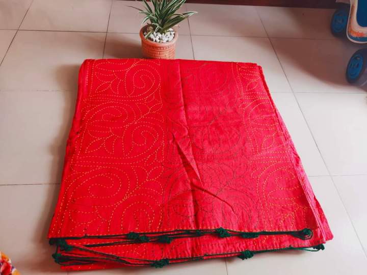 Home%20Made%20Nokshi%20katha%20king%20size%206%20feet%20by%207%20feet%20cotton%20febrices%20-%20Image%203