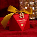 Glitter Candy Boxes Elegant -Shaped Wedding Gift Gift Boxes Sweet Boxes Red Party Favors for Wedding Birthday Party Event Favors Bridal Shower Party Souvenirs.
