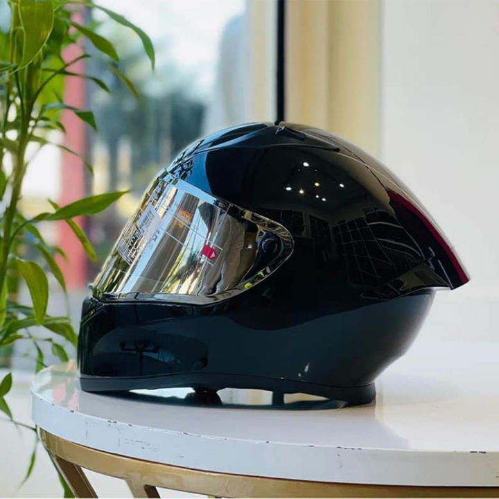 Ve ga Bolt Black Full Face Helmet ISI DOT Dual Certification 1 Piece Attractive Ensure Safety