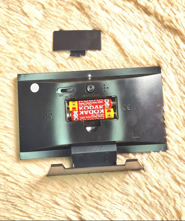 Digital%208082%20Table%20Alarm%20Clock%20With%20Voice%20Control%20Back%20Light%20-%20Image%208