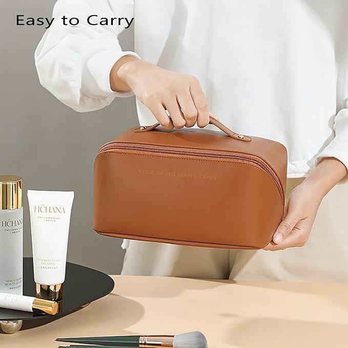 Large Capacity Cosmetic Bags European Style Travel Makeup Bags Large Capacity Waterproof PU Leather Handbag Organizer for Men and Women with Zipper.