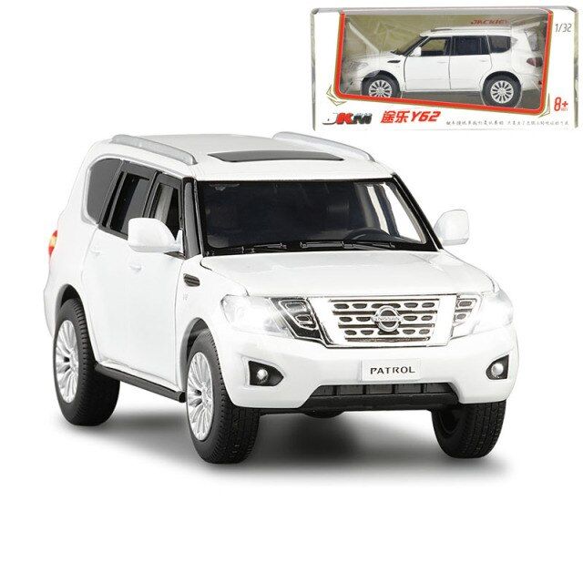 Modèle Réduit 1:32 Nissan Patrol Y62 En Métal – Portes Ouvrantes, Lumière Et Son – Avec Galerie De Toit – Neuf (2023)