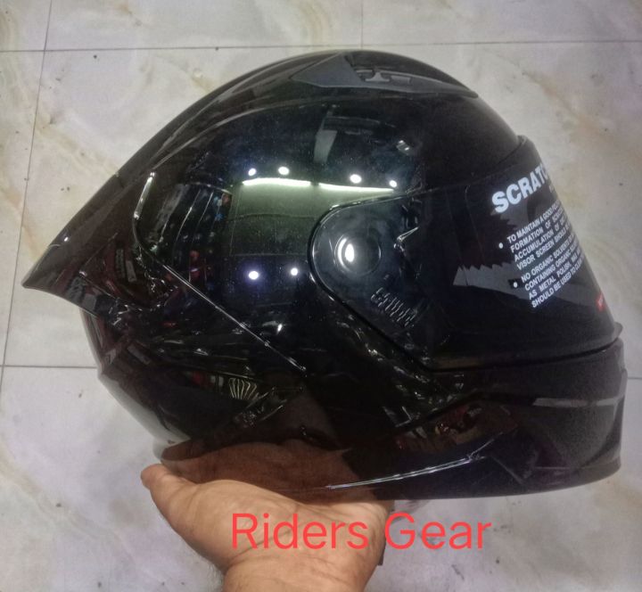 Studds Raider Fullface Glossy Black  Helmet For riding Bike.