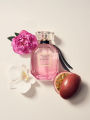 Victoria's Secret Bombshell Eau de Parfum. 