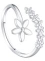 Korean Style Daisy Flower Elegant Opening Rings Women Adjustable Wedding Party Engagement Finger Rings Statement Jewelry Gift.