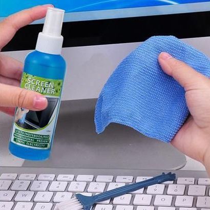 HANDBOSS%20Super%20Cleaning%20Suit%20-%20Screen%20Cleaner%20-%20Image%204