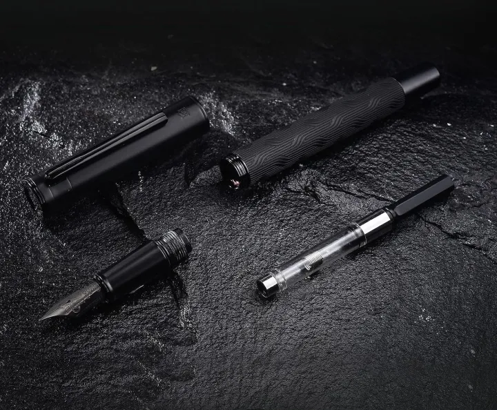 HongDian%201860%20Max%20Metal%20Matte%20Black%20Forest%20Metal%20Matte%20Fountain%20Pen%20-%20Image%206