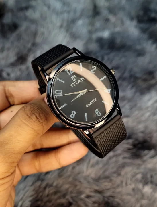 Stylist%20Black%20Belt%20Analog%20Wrist%20Watch%20For%20Men%20-%20Black%20-%20Image%204