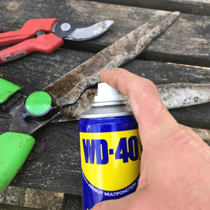 Rust%20Remover%20WD-40%20Multi-Purpose%20Spray%20277%20ml%20Usa%20-%20Image%204