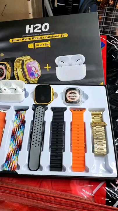 H20%20SMART%20WATCH%20WIRELESS%20EARPHONE%20SET(10%20IN%201)%20-%20Image%203