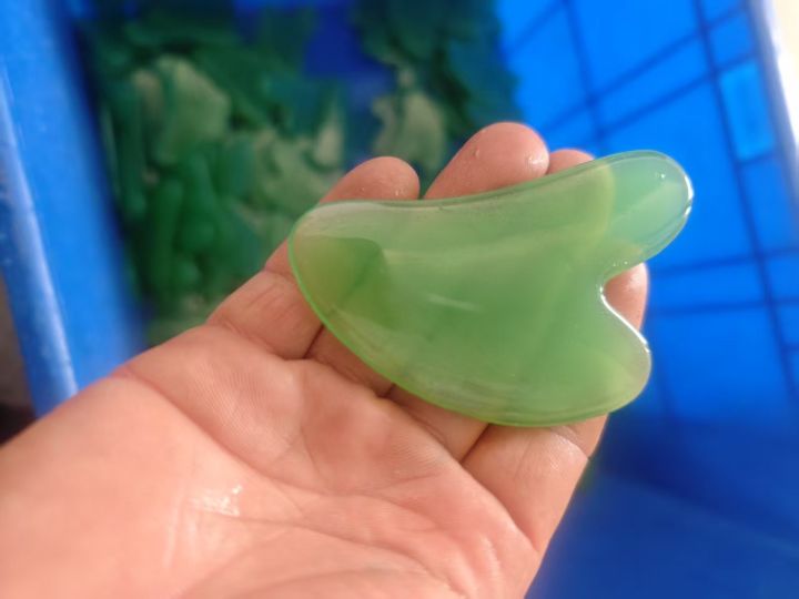 Premium%20Jade%20Gua%20Sha%20Facial%20Sculpting%20and%20Lifting%20Stone%20-%20Image%209