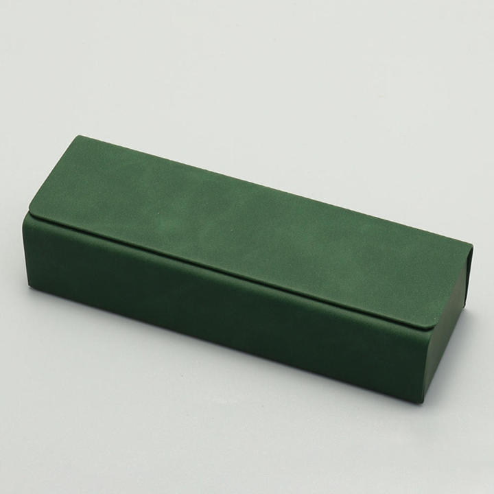 Stylish%20Design%20%20%20Glasses%20Case%20Soft%20Interior%20Lining%20%20%20High%20Quality%20%20%20Scratch-Proof%20%20%20Eyeglasses%20Box%20Durable%20%20%20Pressure%20Resistant%20%20%20Glasses%20Box%20for%20Travelling%20%20%20Daily%20Use%20%20%20Myopia%20And%20Presbyopia%20Users%20-%20Image%209
