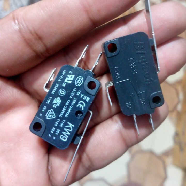 27mm%20HANDLE%20LIMIT%20Switch%2016A%20250VAC%20SPDT%203%20Pin%2027mm%20Long%20Straight%20Hinge%20Lever%20Limit%20Switches%20-%20Image%204