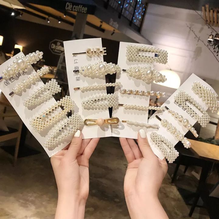 Women's%20Hair%20Clip%20Random%20Design%20with%20Pearl%20Fashionable%20Hair%20Accessories%20-%20Image%203
