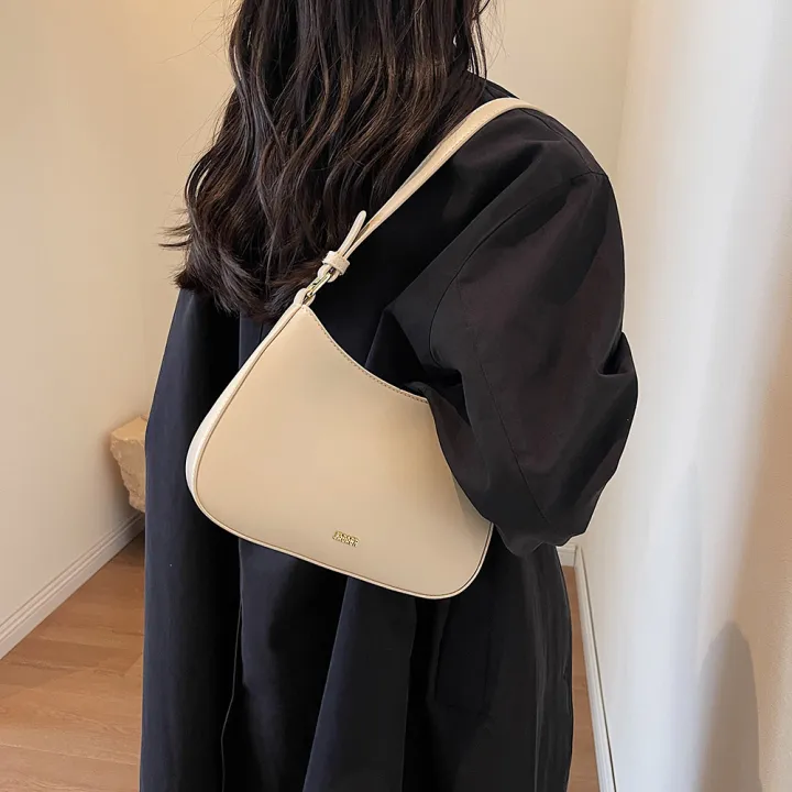 Large%20Capacity%20Tote%20Bag%20for%20Women's%20New%20Trendy%20Shoulder%20Bag%20Simple%20and%20Versatile%20Commuter%20Bag%20Fashion%20Trendy%20Crossbody%20Sling%20Bag%20-%20Image%205