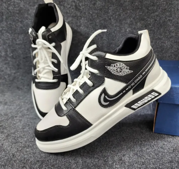 Boys%20leather%20sneakers%20with%20colour%20ful%20lace%20up%20design%20and%20classical%20sool%20.%20-%20Image%203
