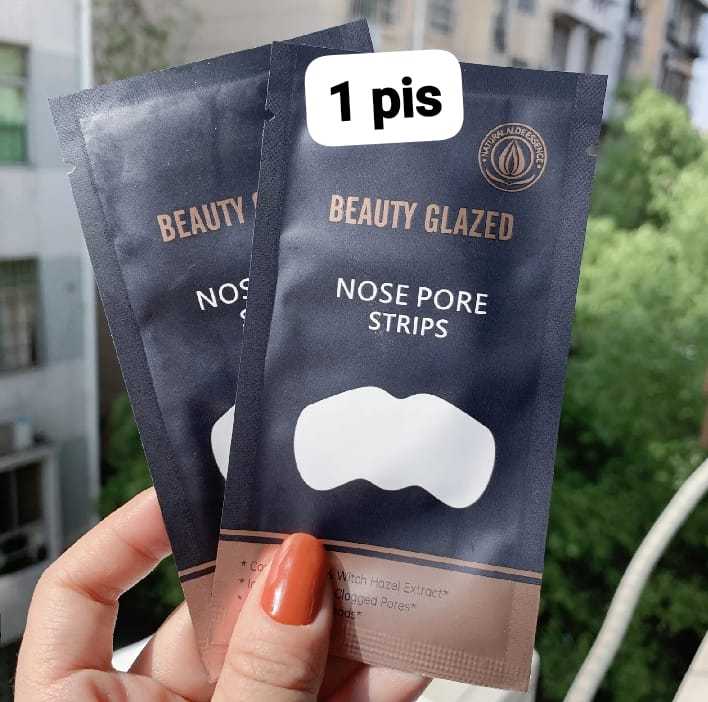 Beauty%20Glazed%20Nose%20Pore%20Strips%20for%20Deep%20Cleansing%20Blackhead%20Remover%20-%20Image%203