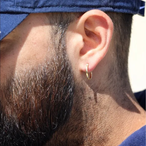 Earrings%20for%20Men%20and%20Women_%20Fashionabl%20Round%20Ear%20Ring%20-%20Image%204
