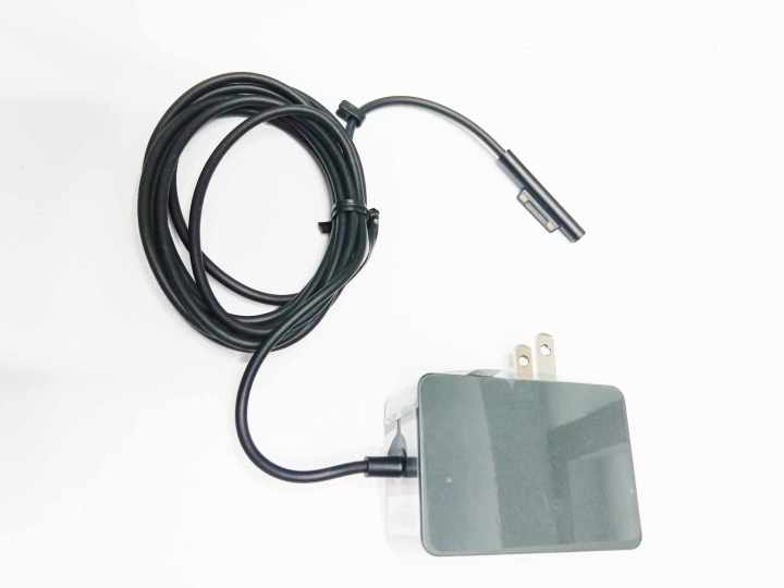 Surface%20%20Adapter%2024W%2015V%201.6A%20Compatible%20with%20Microsoft%20Surface%20Go/Go%202/Go%203/Surface%20Pro%204%20Core%20m3/Surface%20Pro%203%20Core%20m3%20Series%20-%20Image%203