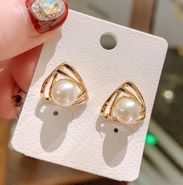 Trendy%20Fashionable%20Zinc%20Alloy%20Pearl%20Stud%20Earrings%20for%20Girls%20Simple%20Stylish%20-%20Earring%20for%20Women%20New%20Collection%20-%20Ear%20ring%20for%20Girls%20Simple%20Top%20-%20Image%205
