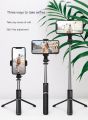 Q07 (100cm) Bluetooth Integrated Selfie Stick with Light and Bluetooth Remote Control.