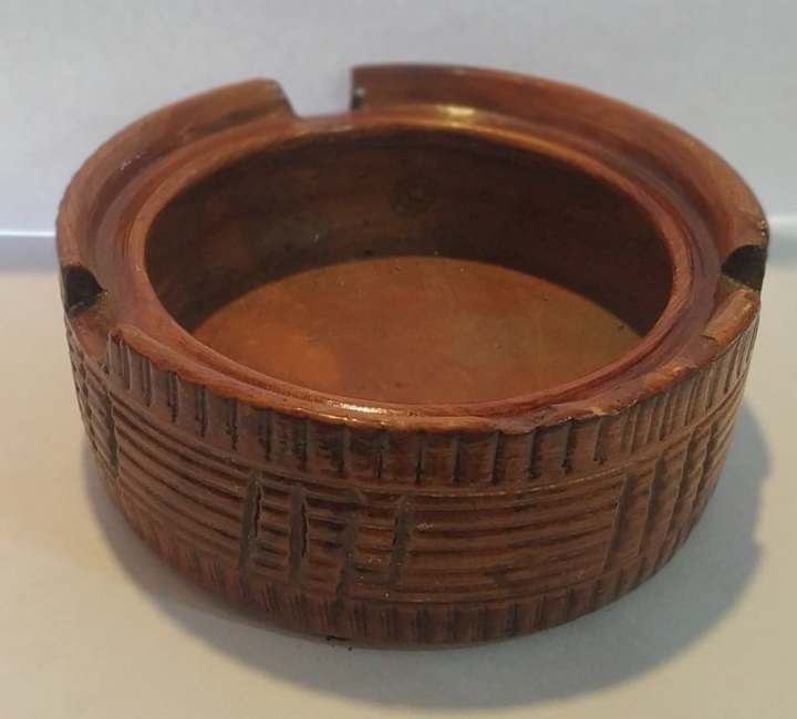 Brown%20Clay%20Decorative%20Ashtray%20Round%20Premium%20Ash%20Holder%20for%20Home%20and%20Office%20-%20Image%203