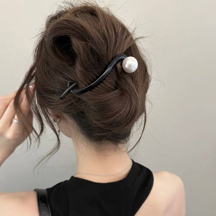 Frosted%20Wave%20Clip%20Large%20Maillard%20Hair%20Clip%20Women's%202024%20New%20Style%20Shark%20Clip%20Hair%20Accessories%20for%20the%20Back%20of%20the%20Head%20-%20Image%206