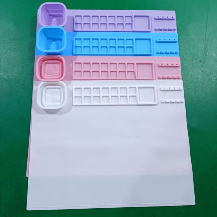 Silicone%20Silicone%20Craft%20Mat%20Durable%20Fast%20Drying%2014%20Grids%20Oil%20Painting%20Sheet%20Washable%20Craft%20Mat%20With%20Cleaning%20Cup%20Painting%20-%20Image%208