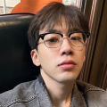Fashion retro eyebrow half-frame anti-blue light business glasses men's and women's myopic eyewear.