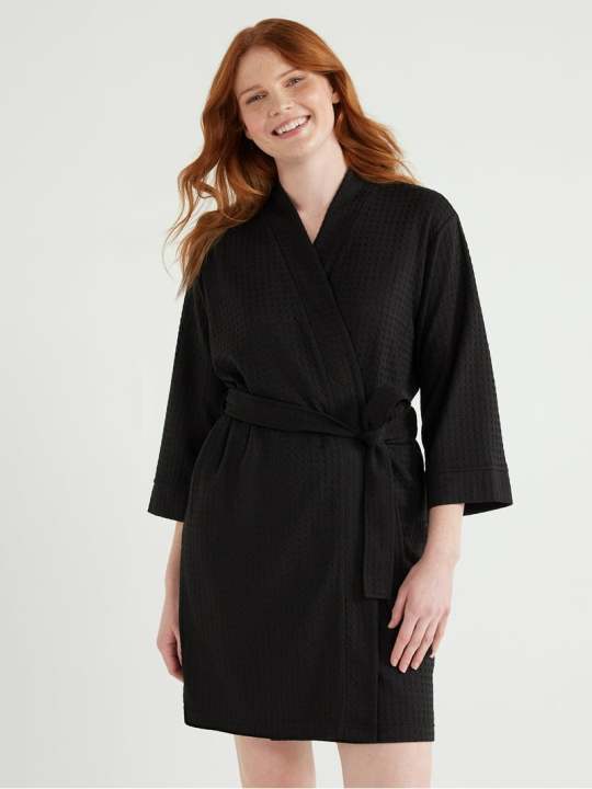 Premium%20Cotton%20Waffle%20Bathrobe%20%E2%80%93%20Lightweight%20Knee-Length%20Spa%20Robe%20-%20Image%202