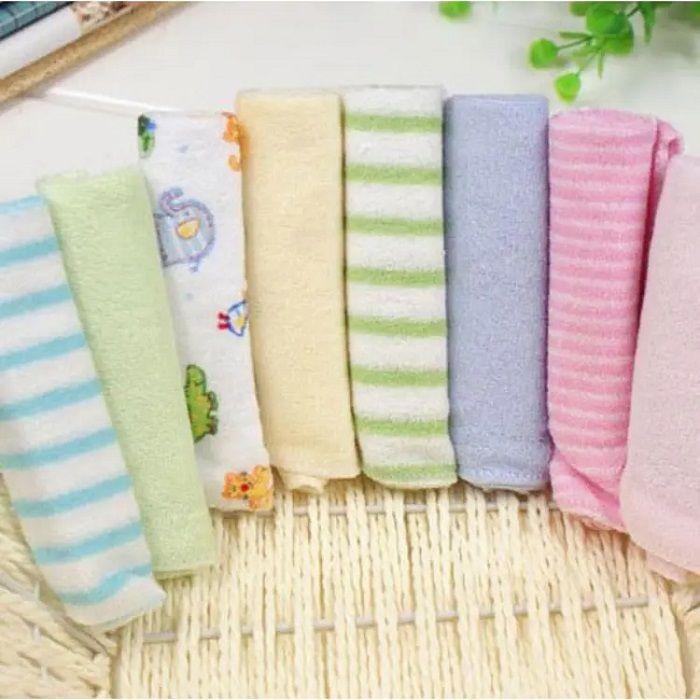 Baby%20Small%20Square%20Towels,%20Baby%20Feeding%20Napkins,%20Newborn%20Child%20Handkerchief,%20Face%20Washing%20-%20Easily%20Washable%20and%20Dryable%20-%208pcs%20Pack%20-%20Image%203